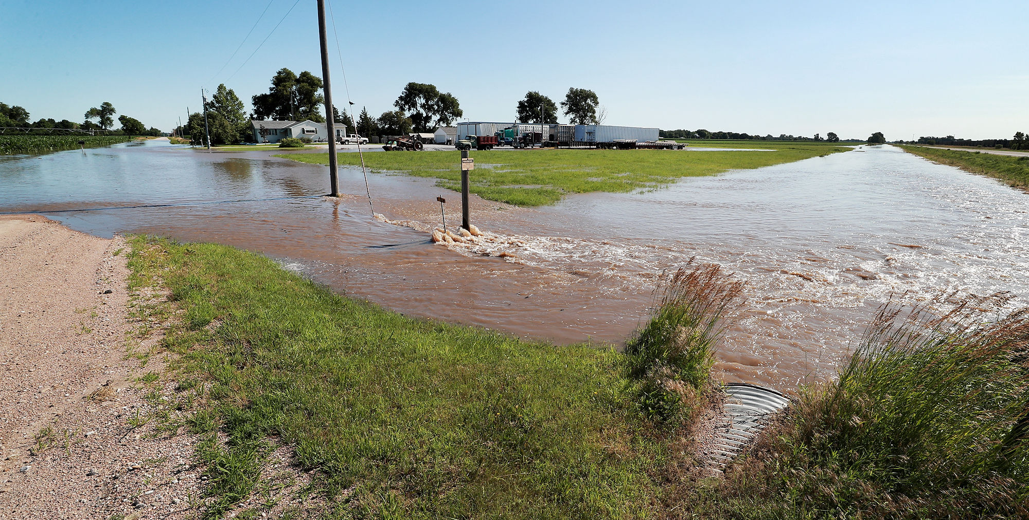 071119_GibbonFlooding08_bjs.JPG